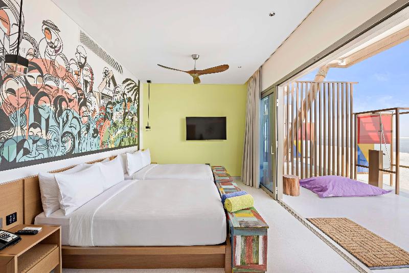 Fuwairit Kite Beach Tapestry Collection By Hilton image