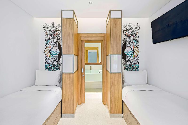 Fuwairit Kite Beach Tapestry Collection By Hilton image