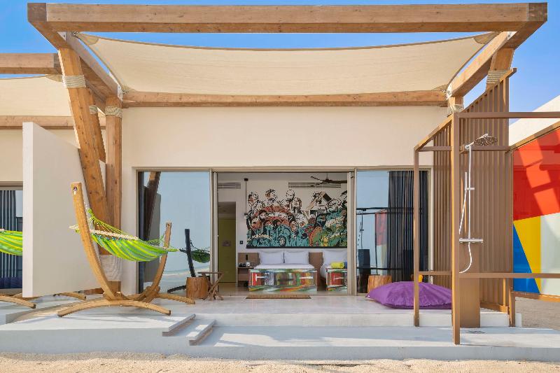 Fuwairit Kite Beach Tapestry Collection By Hilton image