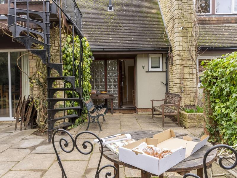 Sandford Meadow Guest House image