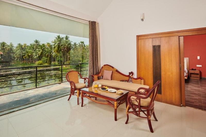 Sterling Palavelli Godavari image