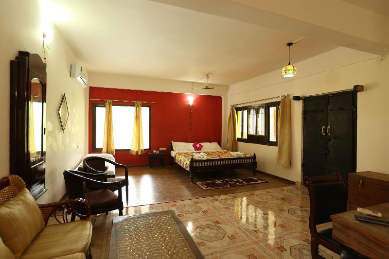 Sterling Palavelli Godavari image