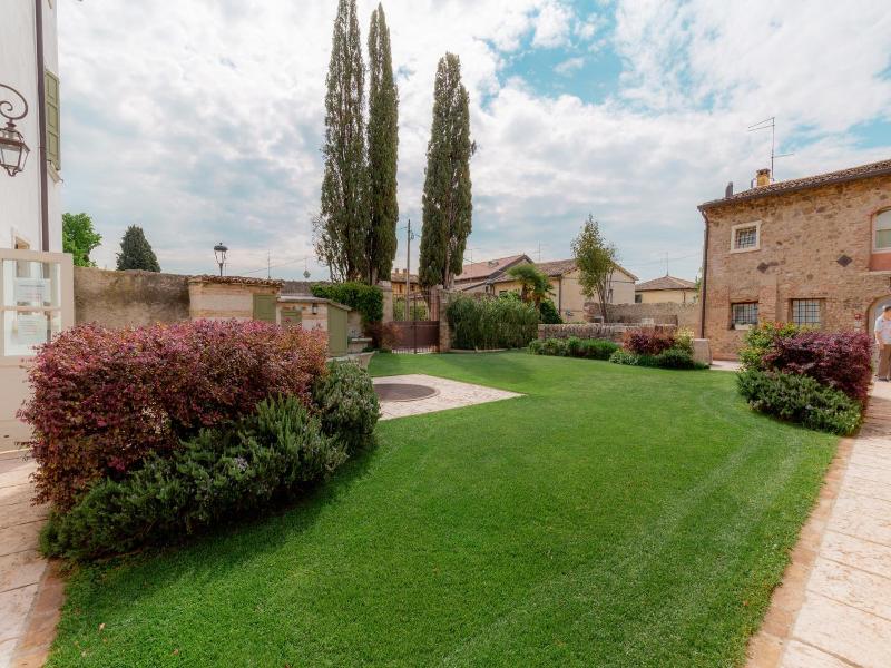 Residence Corte San Carlo image