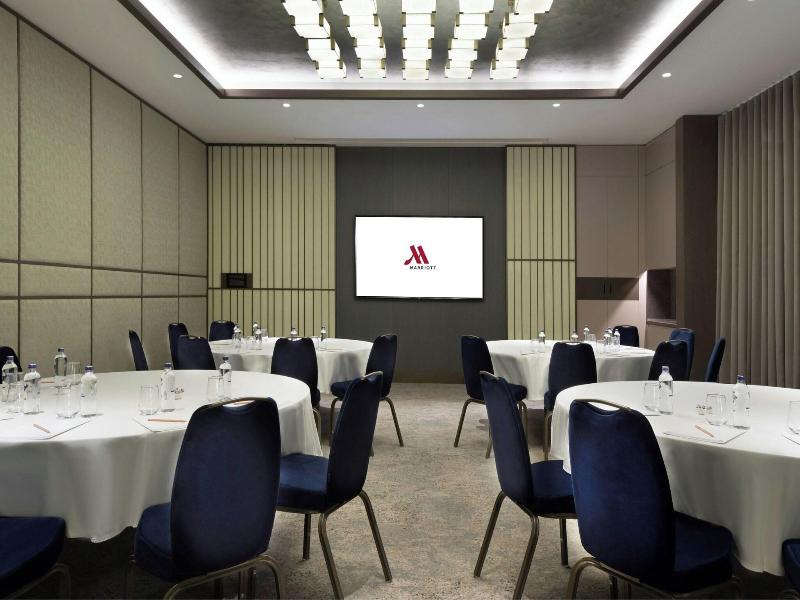 Izmir Marriott image