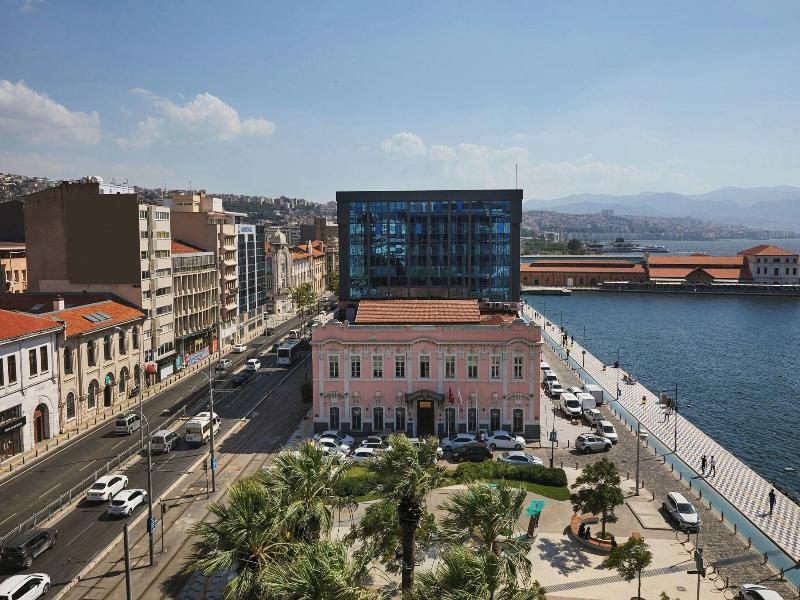 Izmir Marriott image