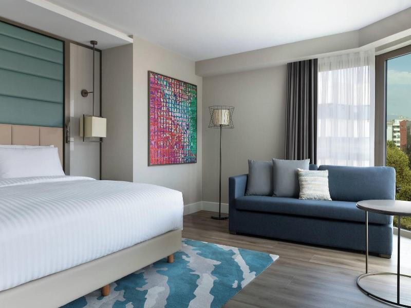 Izmir Marriott image