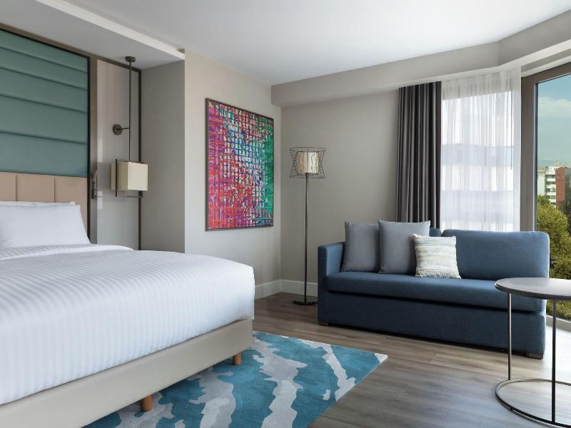 Izmir Marriott image
