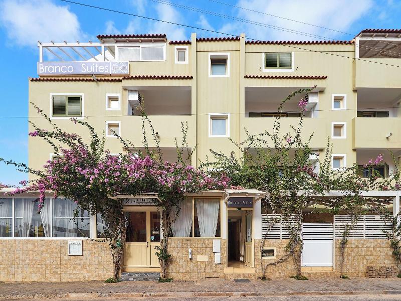 Branco Suites  image