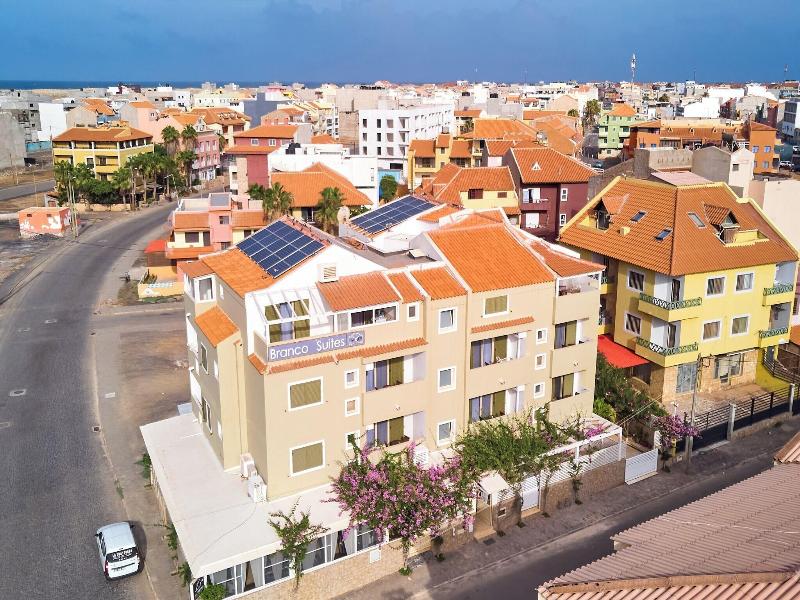 Branco Suites  image