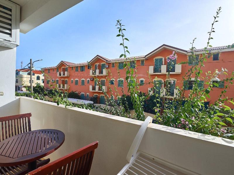 Branco Suites  image