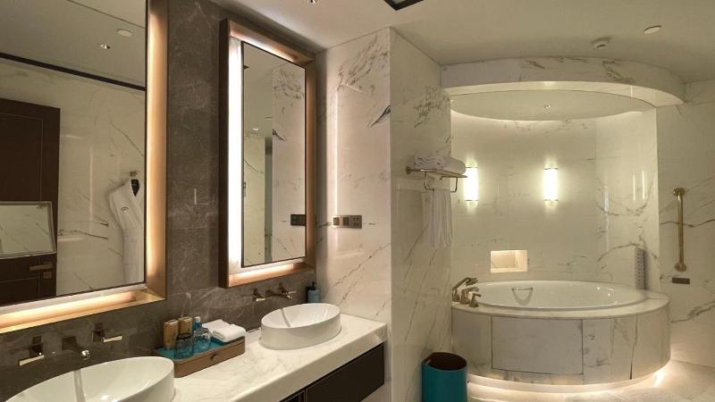 Sofitel Xiong An image