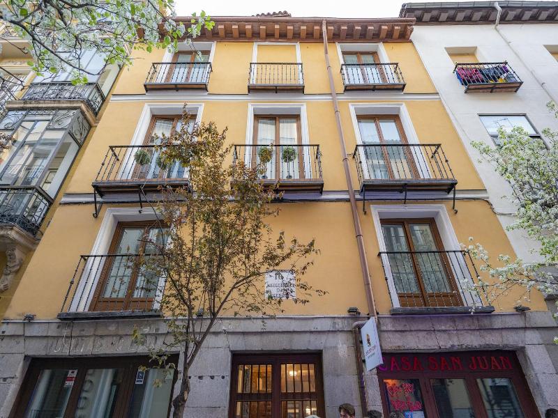 Apartamentos Huertas image