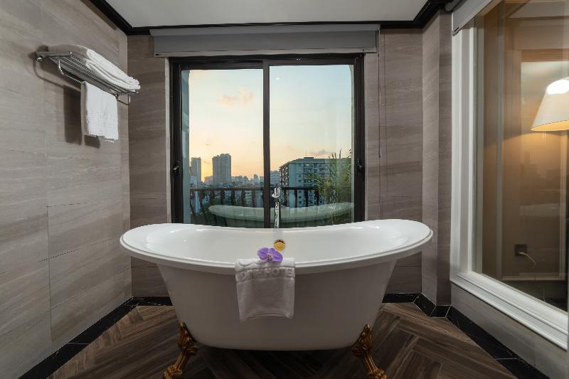 FTE Ba Dinh Hotel image
