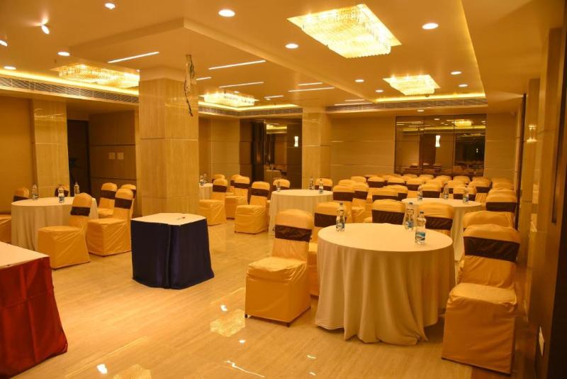 Zip By Spree Hotels Surabi International image
