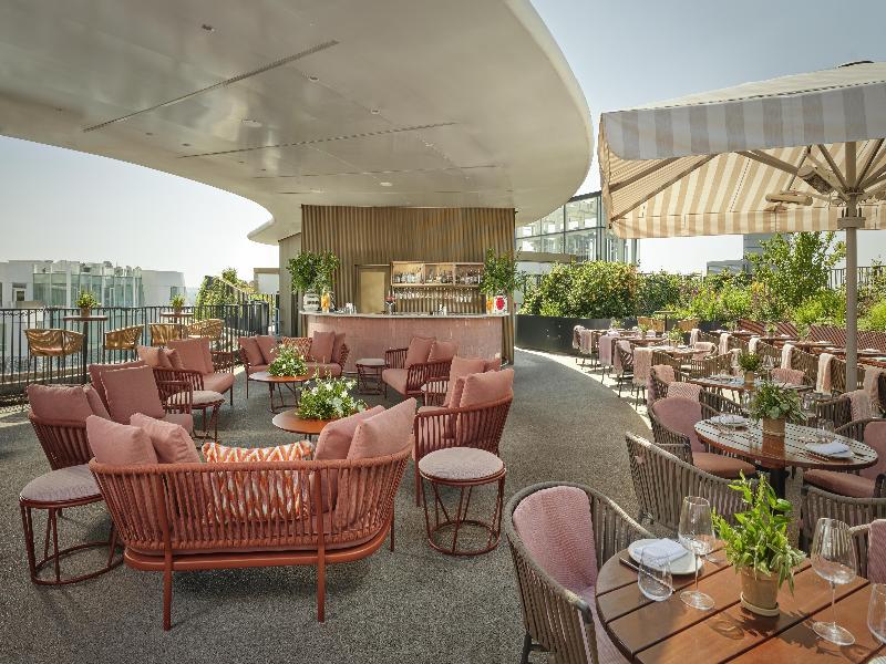 Art'otel London Battersea Power Station image
