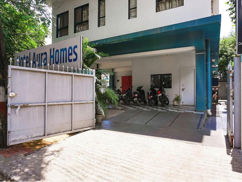 FabHotel Aura Homes image