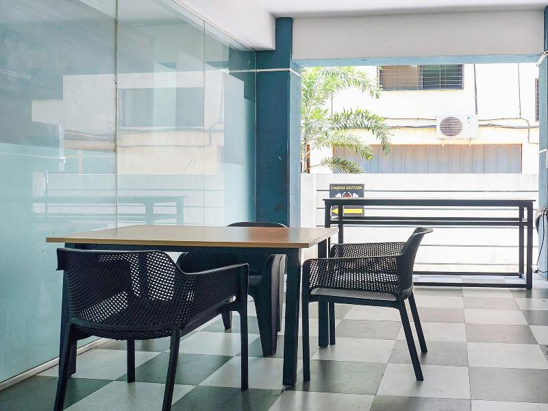 FabHotel Aura Homes image