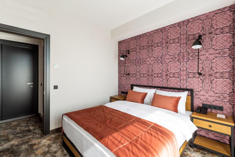 Hotel Biography image