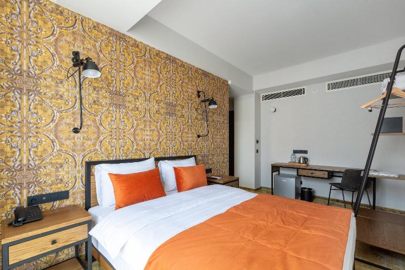 Hotel Biography image