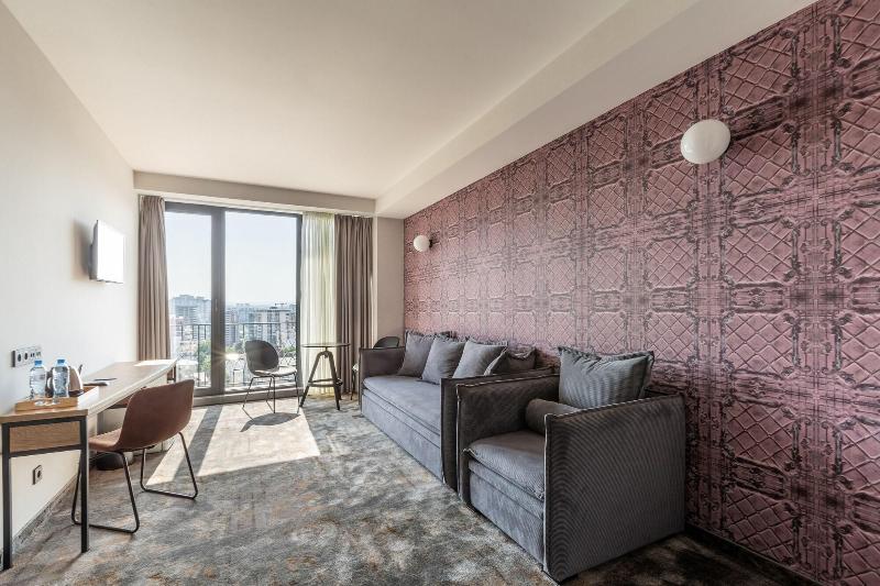 Hotel Biography image