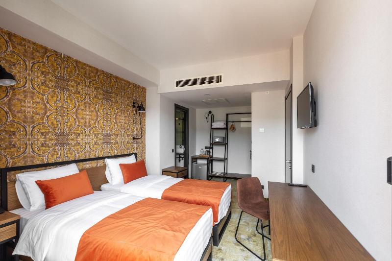 Hotel Biography image