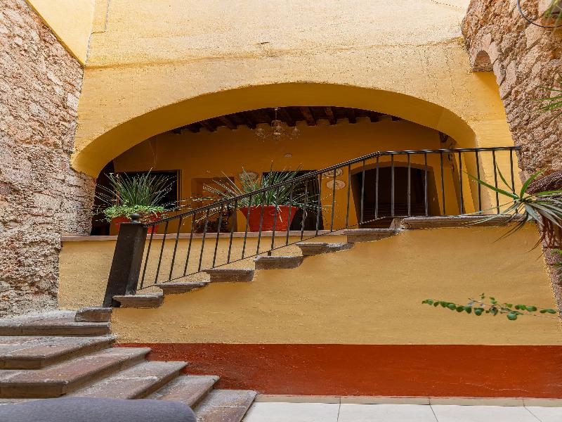 Hotel Casa Santa Lucia — exterior view