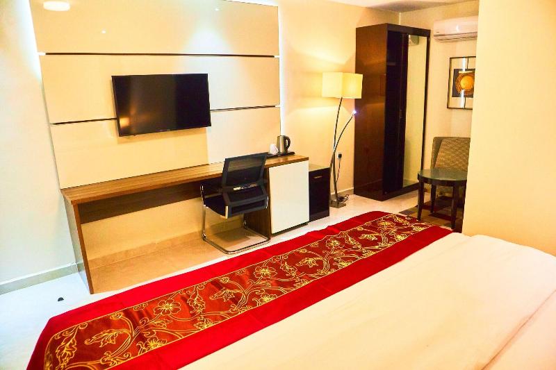 Nevada Hotel And Suites image