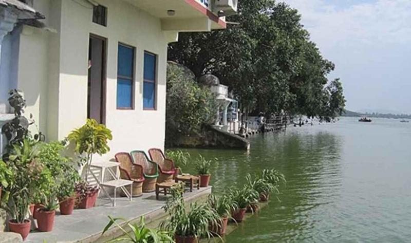 Jheel Hotel And Restaurent image