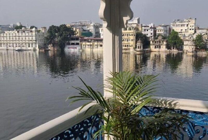 Jheel Hotel And Restaurent image