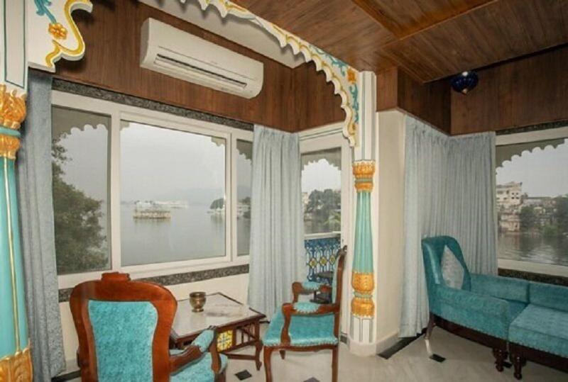 Jheel Hotel And Restaurent image