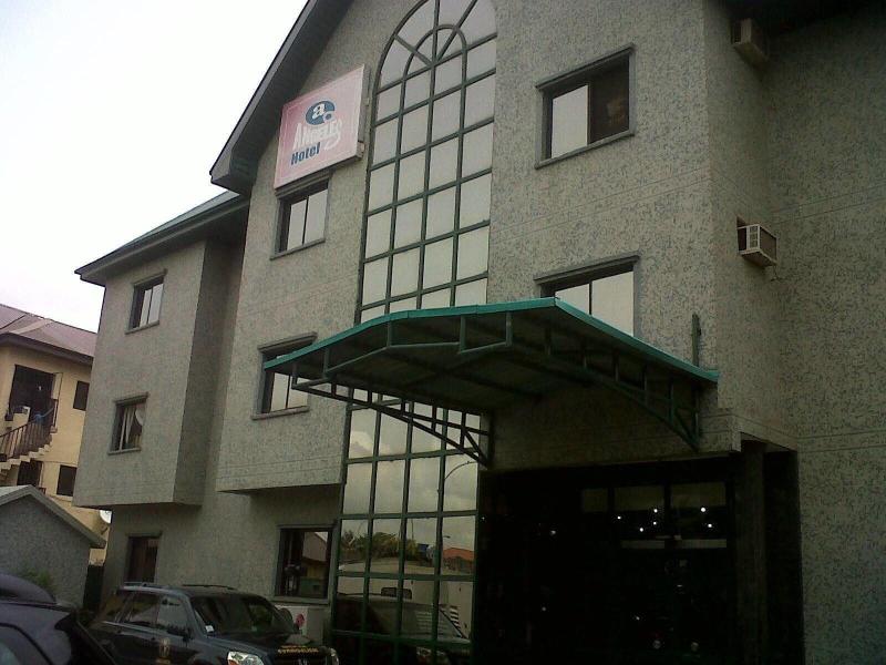 Angeles Hotel image