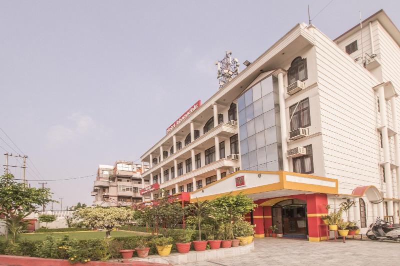 Wowstayz Hotel Jahanvi Dale image