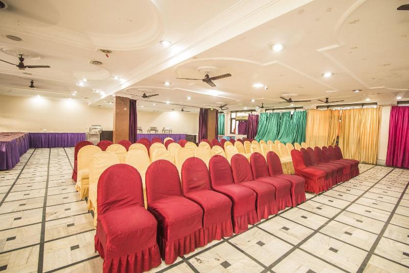 Wowstayz Hotel Jahanvi Dale image