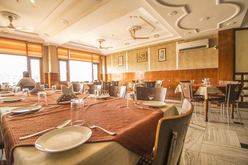 Wowstayz Hotel Jahanvi Dale image