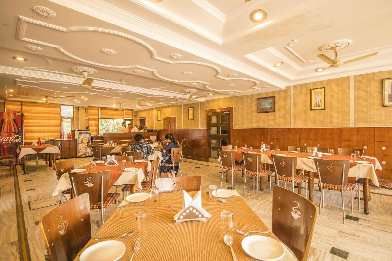 Wowstayz Hotel Jahanvi Dale image