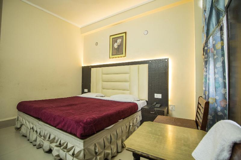 Wowstayz Hotel Jahanvi Dale image