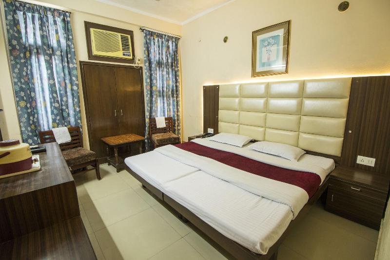 Wowstayz Hotel Jahanvi Dale image