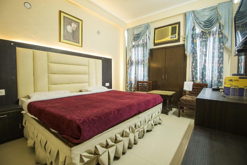 Wowstayz Hotel Jahanvi Dale image