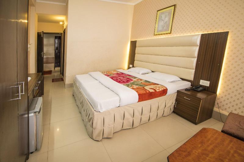 Wowstayz Hotel Jahanvi Dale image