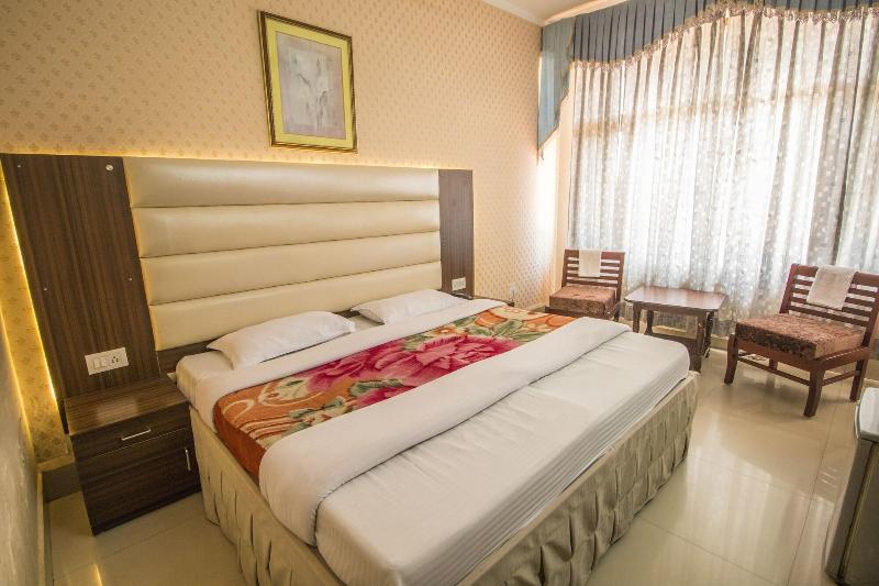 Wowstayz Hotel Jahanvi Dale image