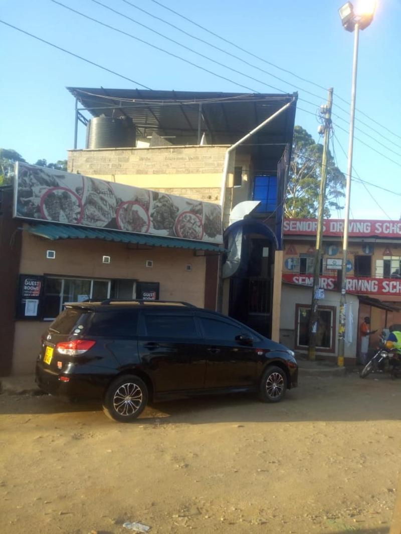 Platinum Bar Lodge image