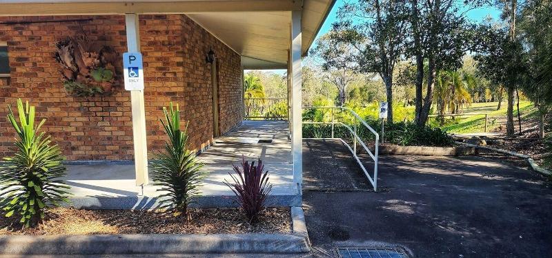 Golf Club Motor Inn Wingham image