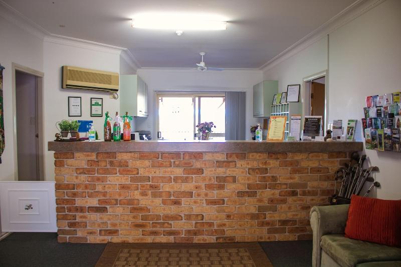 Golf Club Motor Inn Wingham image