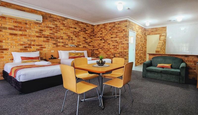 Golf Club Motor Inn Wingham image