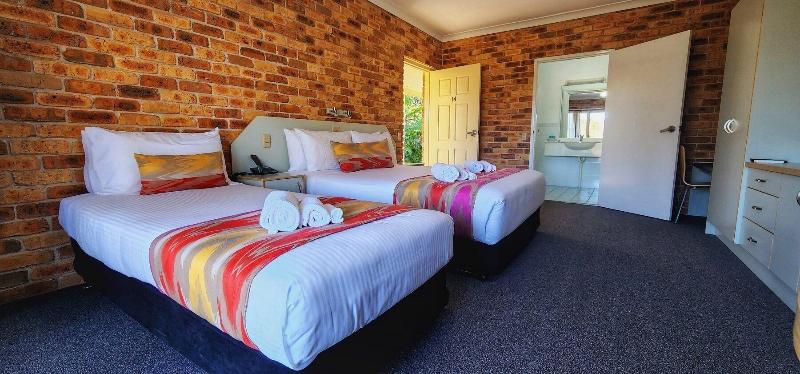 Golf Club Motor Inn Wingham image
