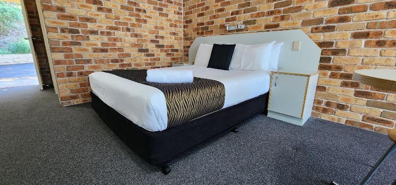 Golf Club Motor Inn Wingham image