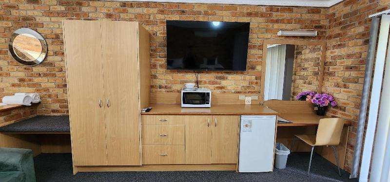 Golf Club Motor Inn Wingham image
