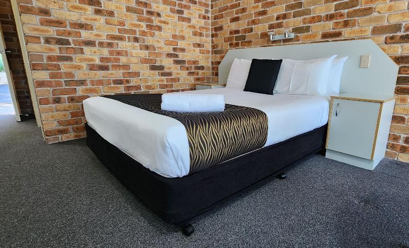 Golf Club Motor Inn Wingham image