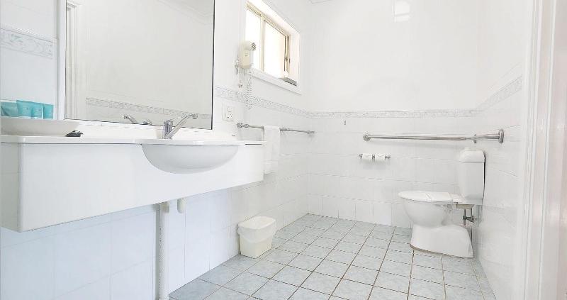 Golf Club Motor Inn Wingham image