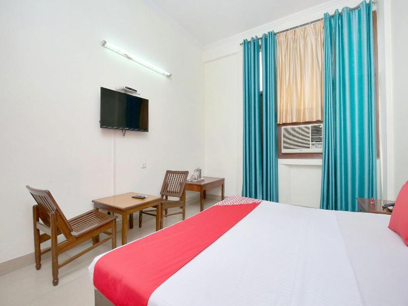 14324 Hotel Towns Pride image